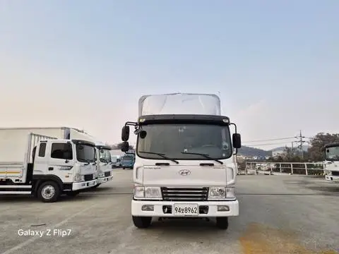 현대 메가트럭 5톤 윙바디 2010년식 사진 1