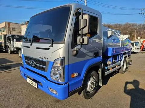 현대 마이티 2.5톤 탱크로리 2021년식 사진 1