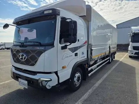 5.5톤 윙바디 2020년식 사진 1