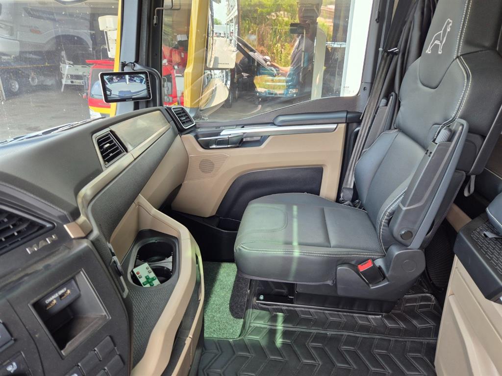 만(MAN) TGX 25톤 카고 2024년식 사진 13