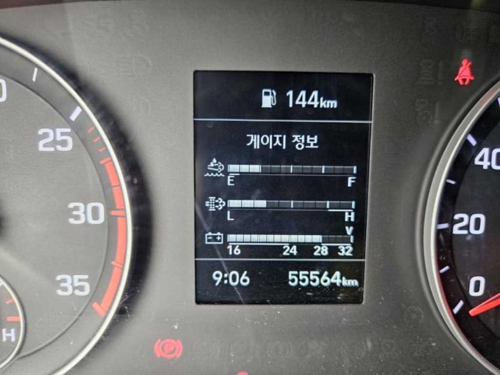 현대 마이티 2.5톤 냉동탑 2024년식 마이티 계기판 주행거리