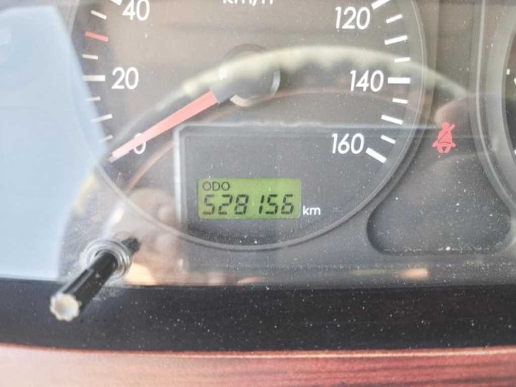 현대 마이티 3.5톤 카고 2014년식 계기판 주행거리 528,156km