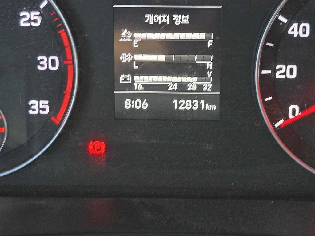 현대 마이티 3.5톤 탱크로리 2024년식 계기판 주행거리 12,831km