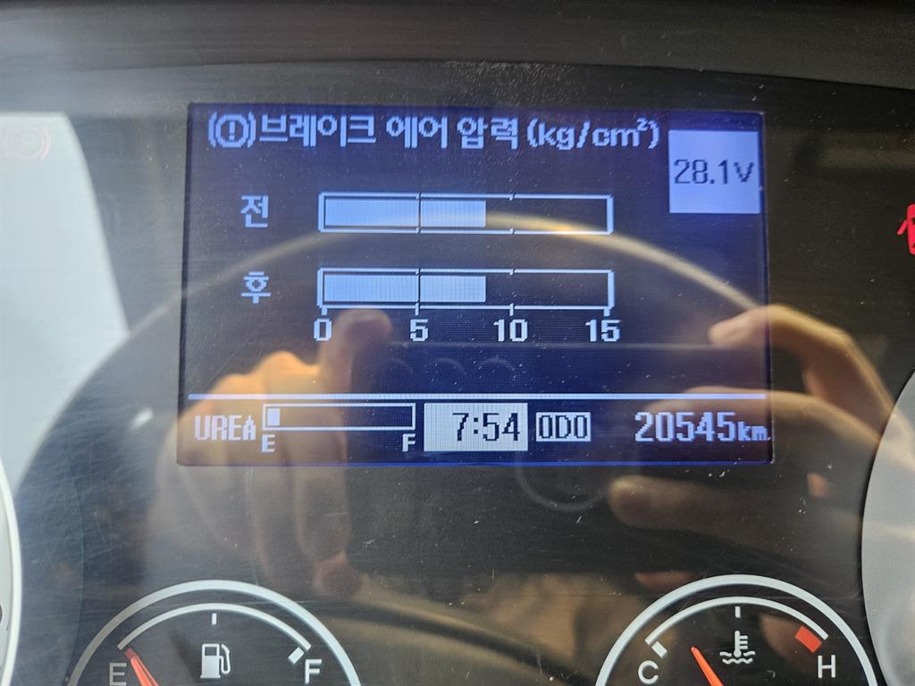 현대 메가트럭 5톤 카고크레인 2020년식 사진 16