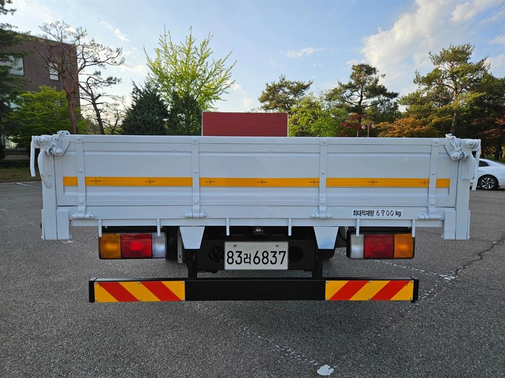 현대 메가트럭 8.5톤 버큠로리 2019년식 사진 7