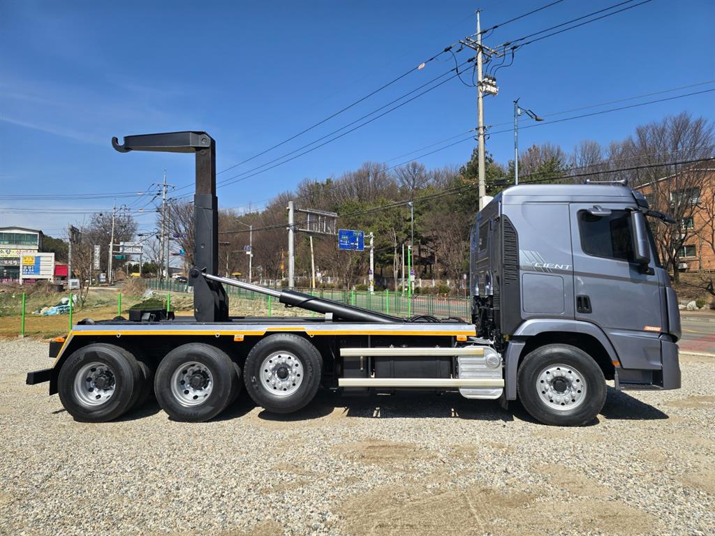 현대 엑시언트 22톤 암롤 2019년식 조수석 쪽 측면