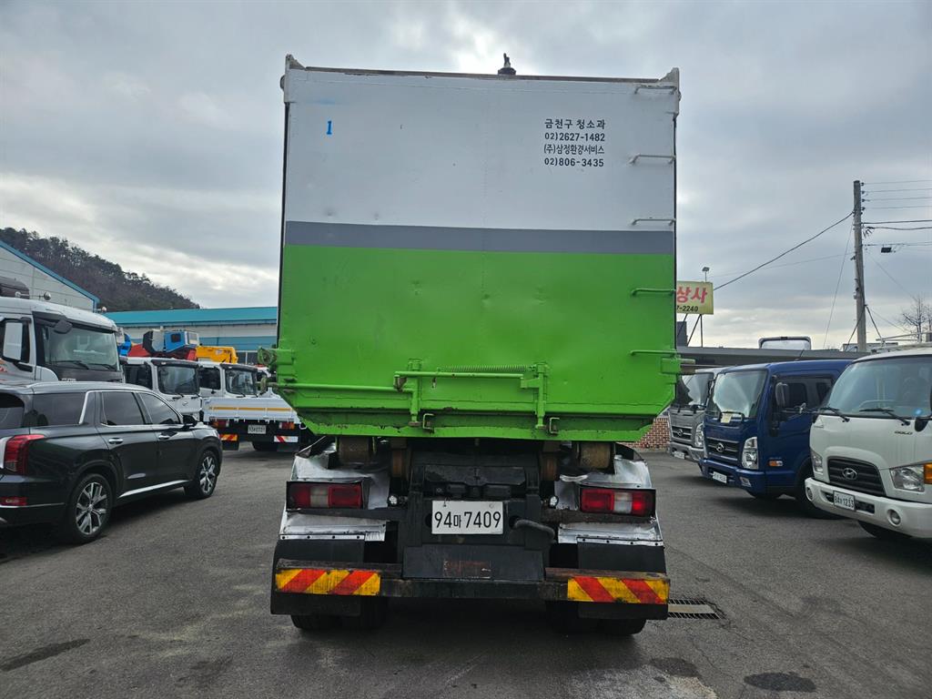 현대 엑시언트 24톤 암롤 2018년식 사진 7