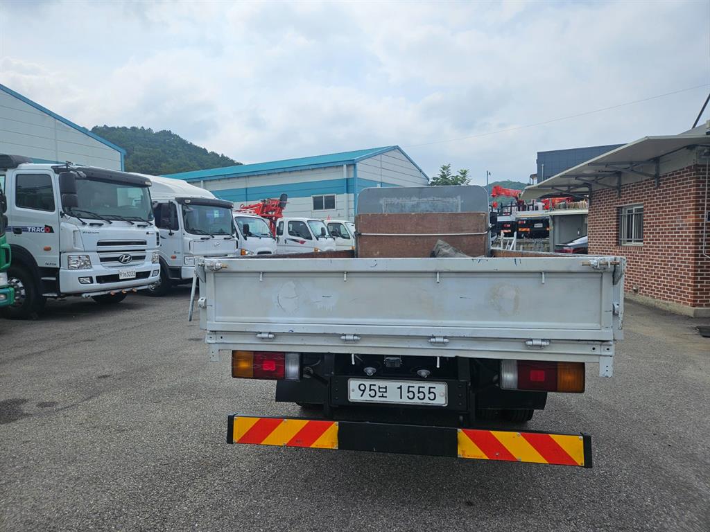 현대 올뉴마이티 3.5톤 카고 2019년식 카고 적재함 뒷문