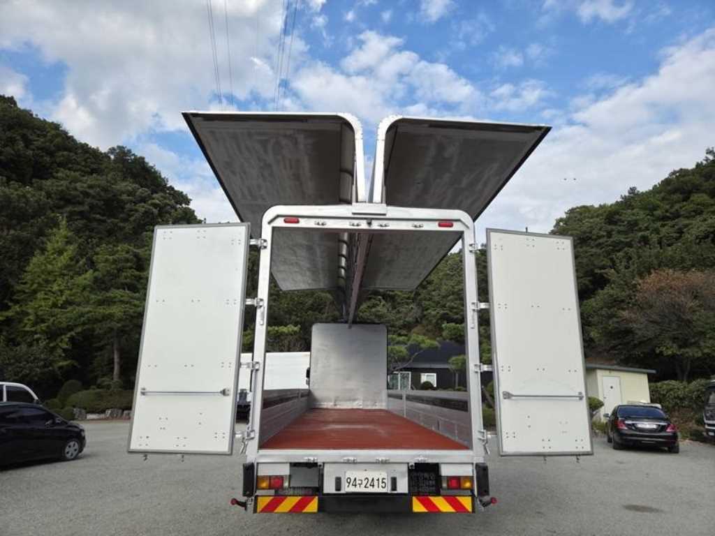 현대 파비스 17톤 윙바디 2021년식 윙 양쪽 개방과 뒷문