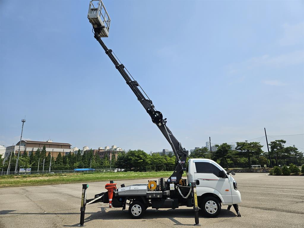 1톤 버큠로리 2021년식 사진 9