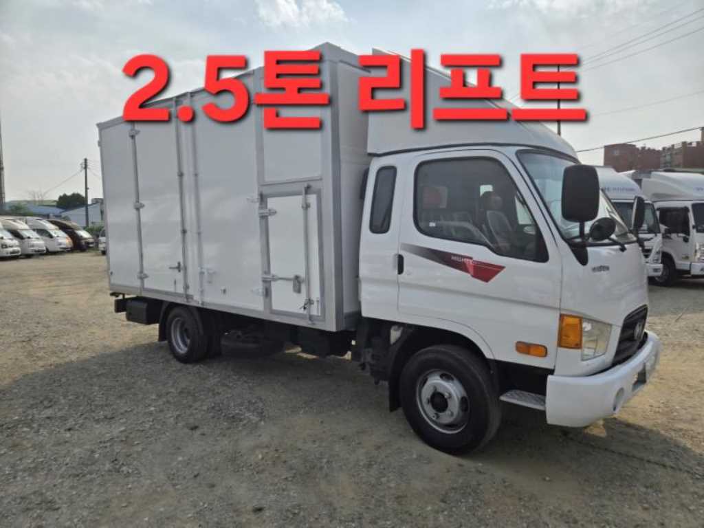 2.5톤 내장탑 2011년식 사진 1