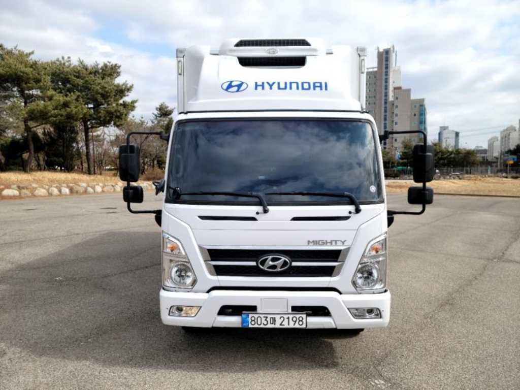 3.5톤 냉동탑 2023년식 사진 5