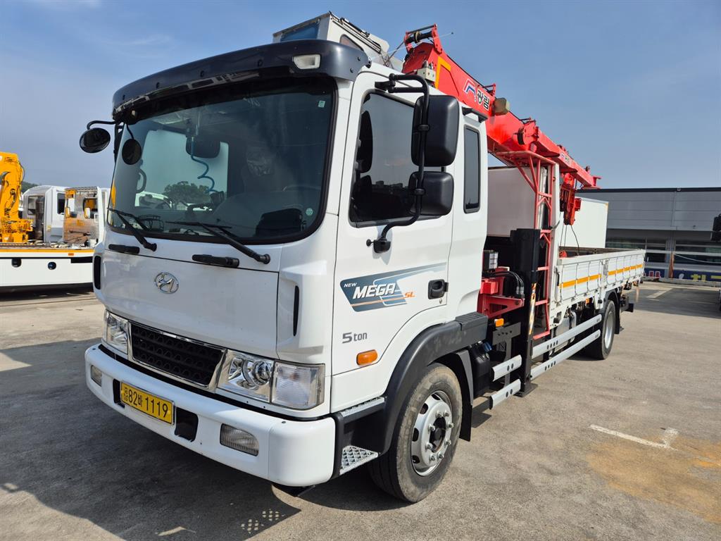 5톤 카고크레인 2021년식 사진 2