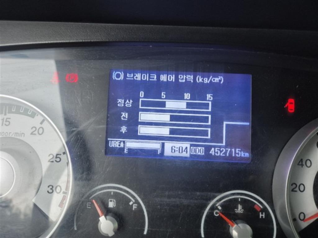 7.5톤 윙바디 2017년식 사진 13