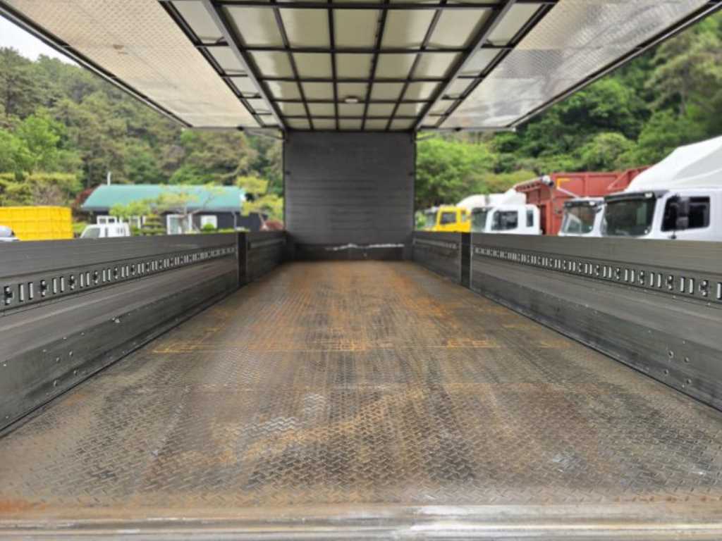9.5톤 윙바디 2021년식 사진 9